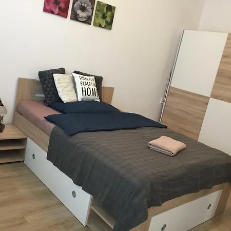 Lovely Studio Near The Station Koszyce