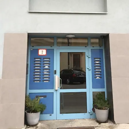 Apartament Lovely Studio Near The Station Koszyce